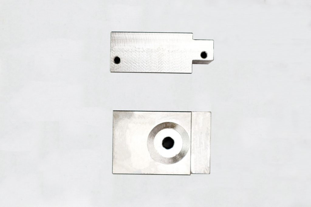 PIC RETOUCH - F - Slide plate (blow mould) Emhart (4 1:4 AIS. Machine) OEM 210-10770